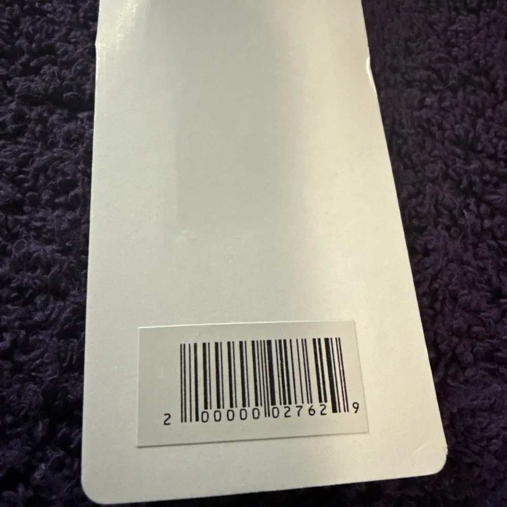 Gold Handbag Charm Keychain with Intricate Design - Picture 5 of 5